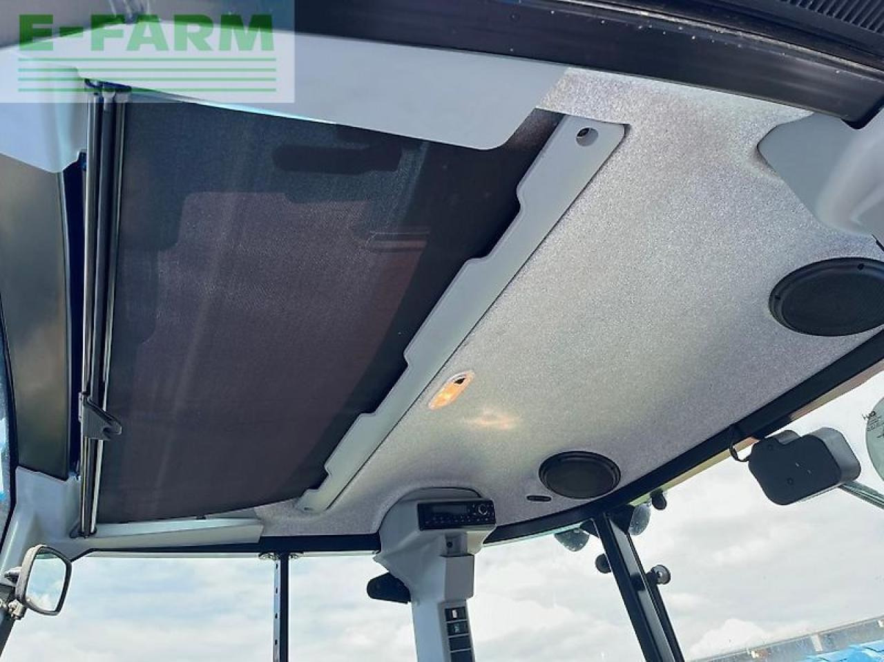 Traktor New Holland t 5.100 dc: slika 6