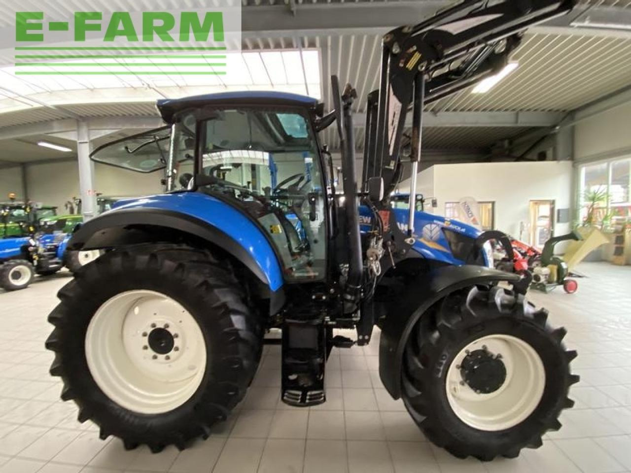 New Holland t5.115 electro command - Traktor: slika 4 New Holland t5.115 electro command - Traktor: slika 4
