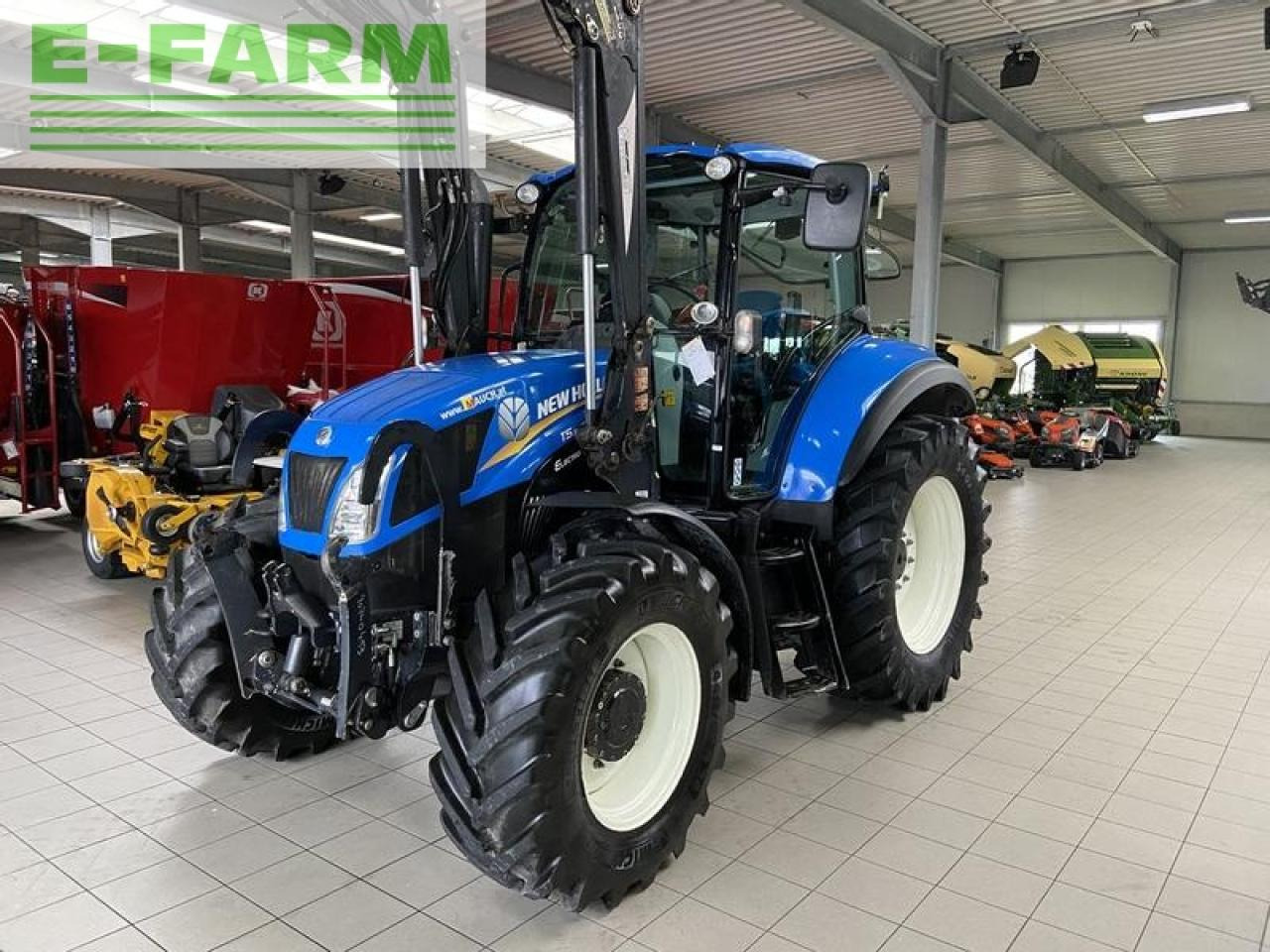 New Holland t5.115 electro command - Traktor: slika 1 New Holland t5.115 electro command - Traktor: slika 1