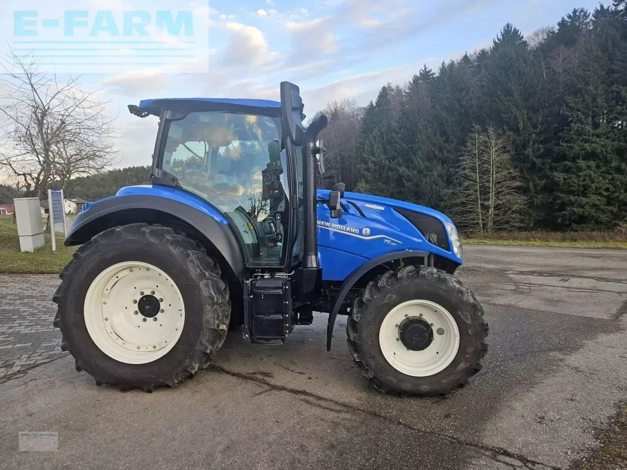 New Holland t5.120 auto command (stage v) - Traktor: slika 4 New Holland t5.120 auto command (stage v) - Traktor: slika 4