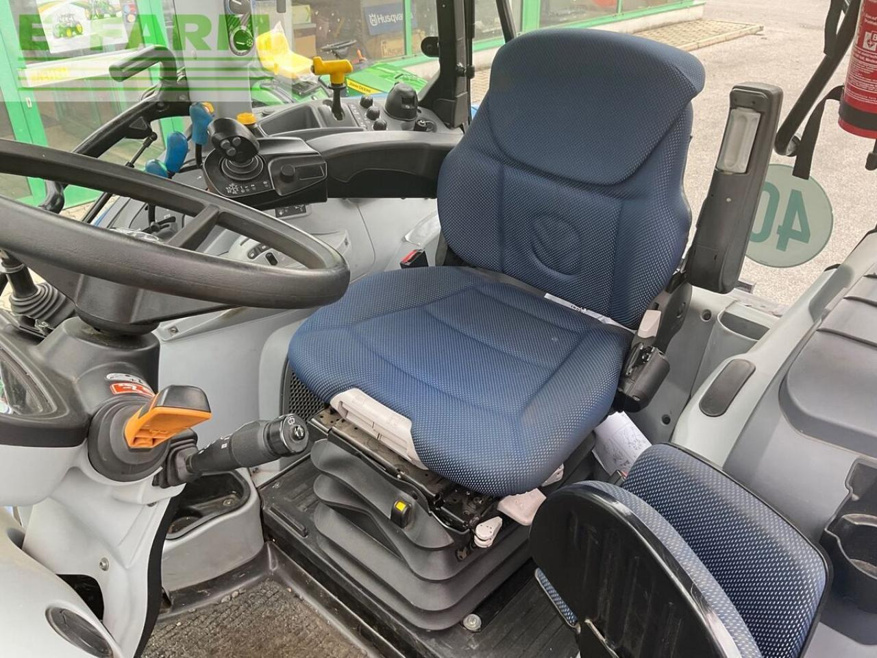 New Holland t5.120 ec EC - Traktor: slika 5 New Holland t5.120 ec EC - Traktor: slika 5