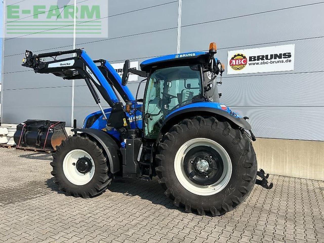 New Holland t6.145 autocommand my19 - Traktor: slika 3 New Holland t6.145 autocommand my19 - Traktor: slika 3