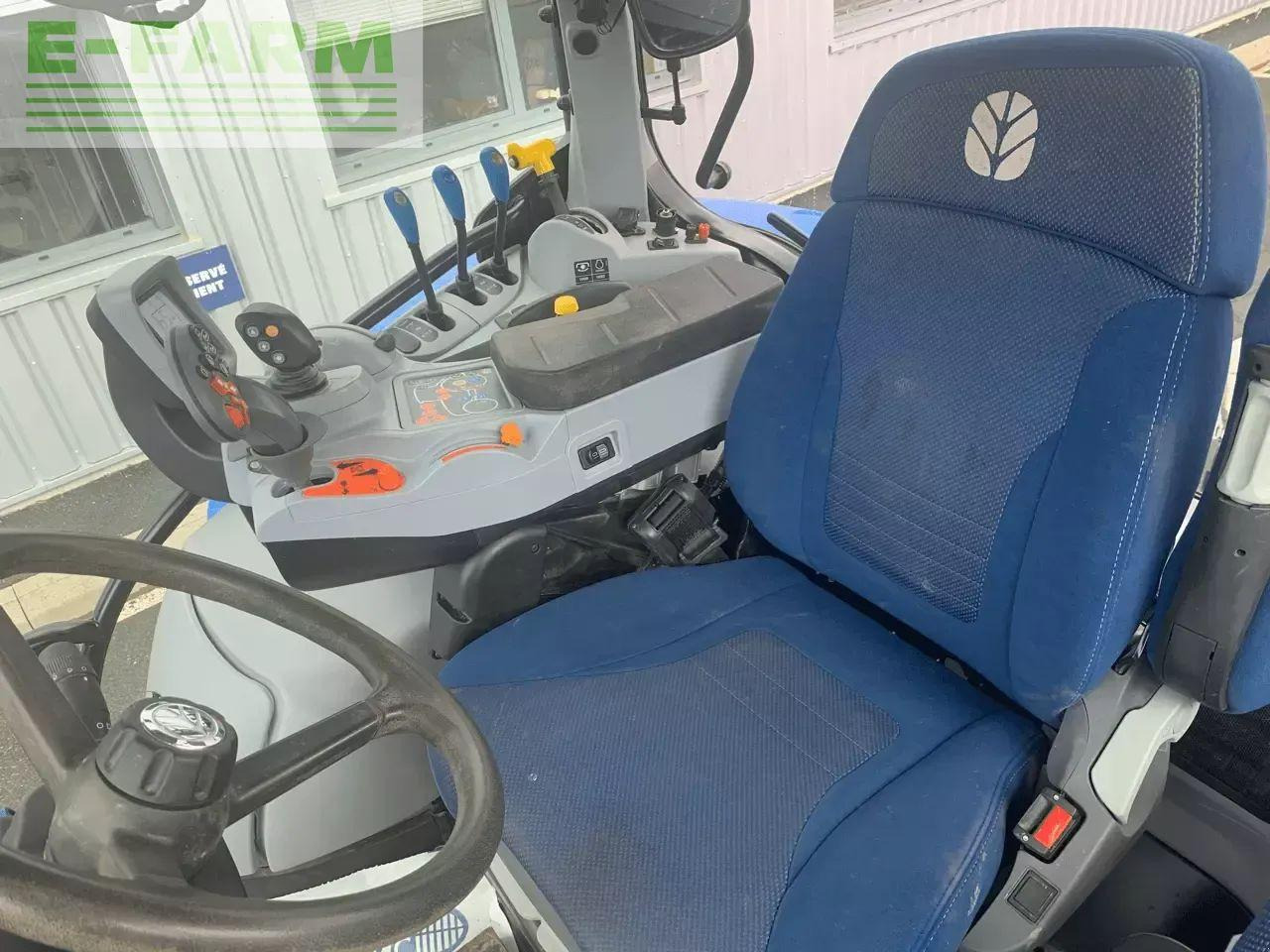 New Holland t6.145 dynamic command - Traktor: slika 3 New Holland t6.145 dynamic command - Traktor: slika 3