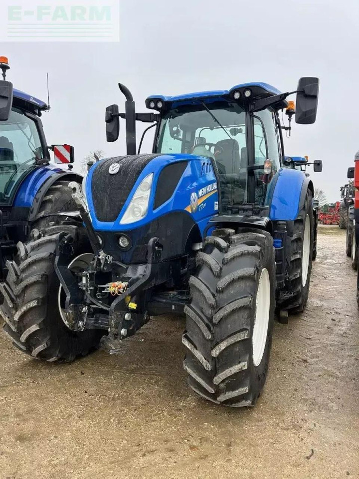 New Holland t7.210 classic - Traktor: slika 2 New Holland t7.210 classic - Traktor: slika 2