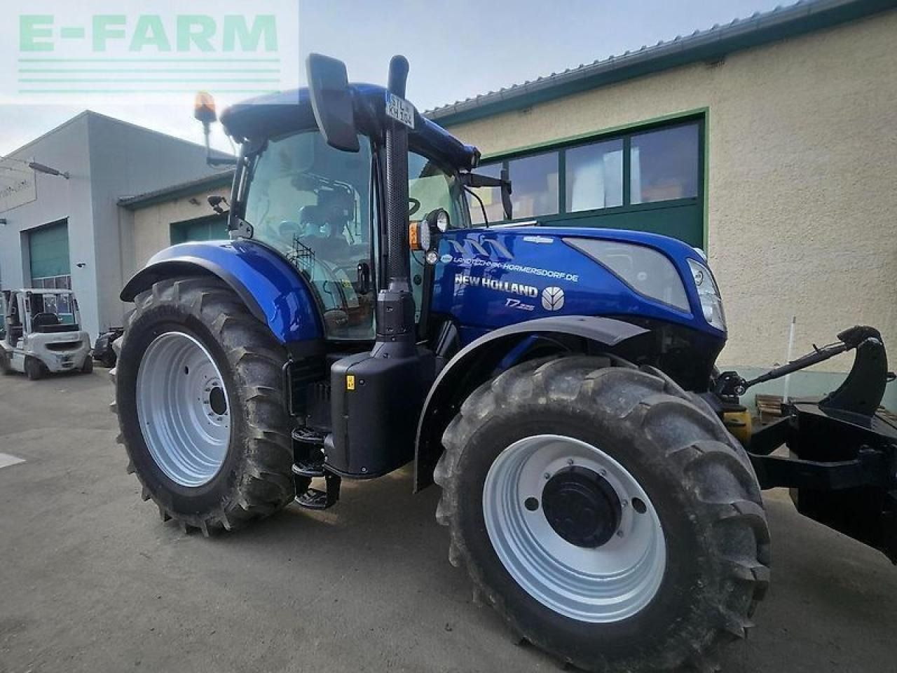 New Holland t7.225 ac - Traktor: slika 2 New Holland t7.225 ac - Traktor: slika 2