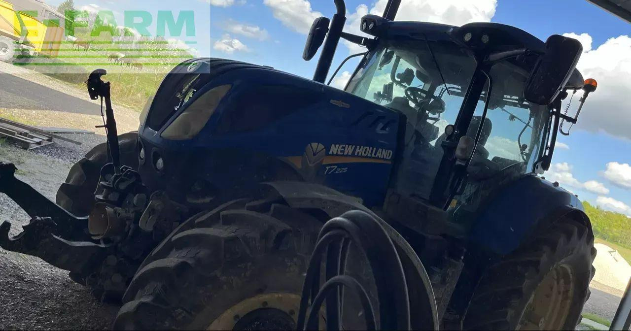 New Holland t7.225 ac n°1 - Traktor: slika 2 New Holland t7.225 ac n°1 - Traktor: slika 2