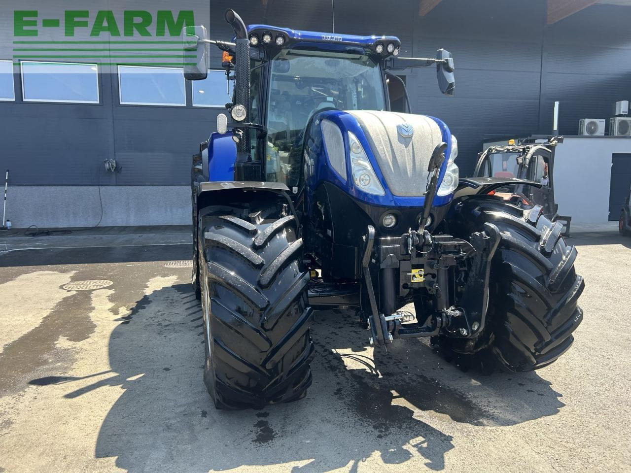 New Holland t7.230 plm auto command - Traktor: slika 4 New Holland t7.230 plm auto command - Traktor: slika 4
