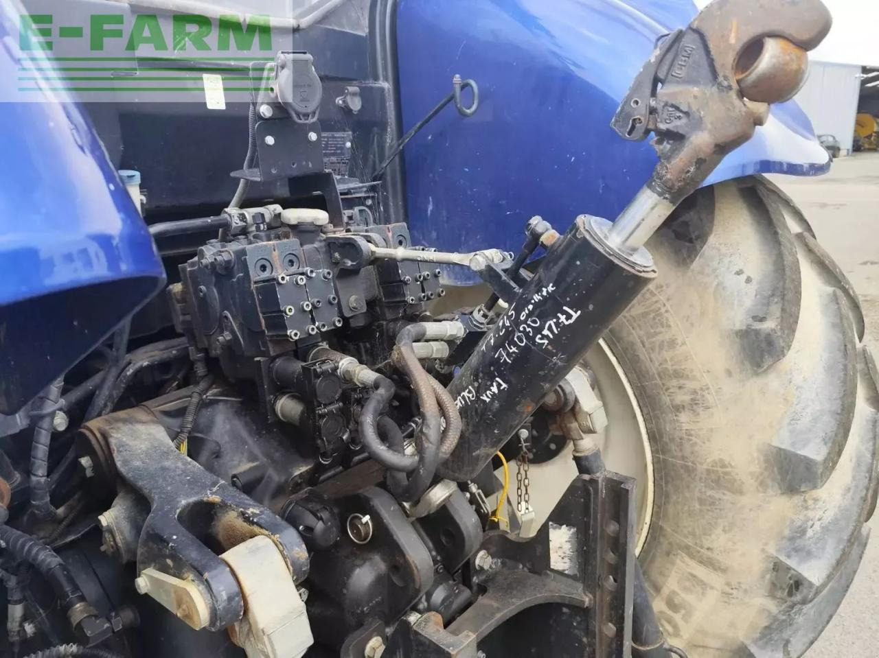 Traktor New Holland t7 245 ac: slika 8