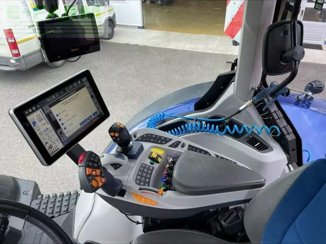 Traktor New Holland t7.315 hd plmi HD: slika 8 Traktor New Holland t7.315 hd plmi HD: slika 8