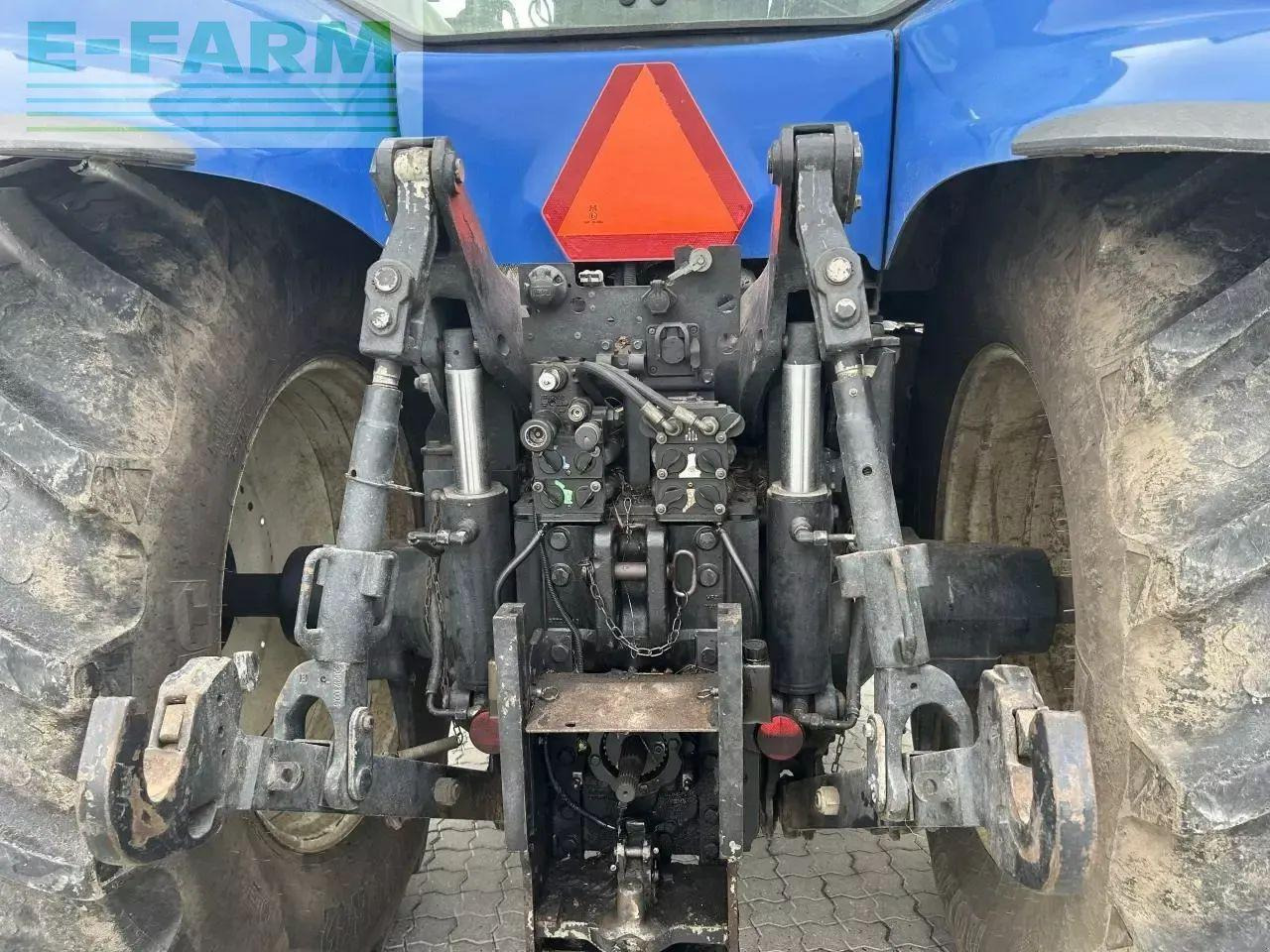 New Holland t8050 - Traktor: slika 5 New Holland t8050 - Traktor: slika 5