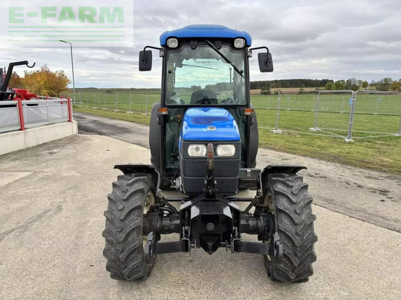 New Holland tn 85 fa dt supersteer - Traktor: slika 3 New Holland tn 85 fa dt supersteer - Traktor: slika 3