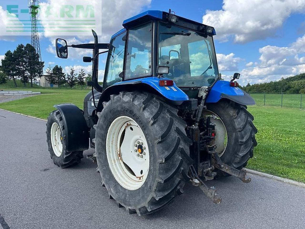 New Holland ts 115 - Traktor: slika 2 New Holland ts 115 - Traktor: slika 2