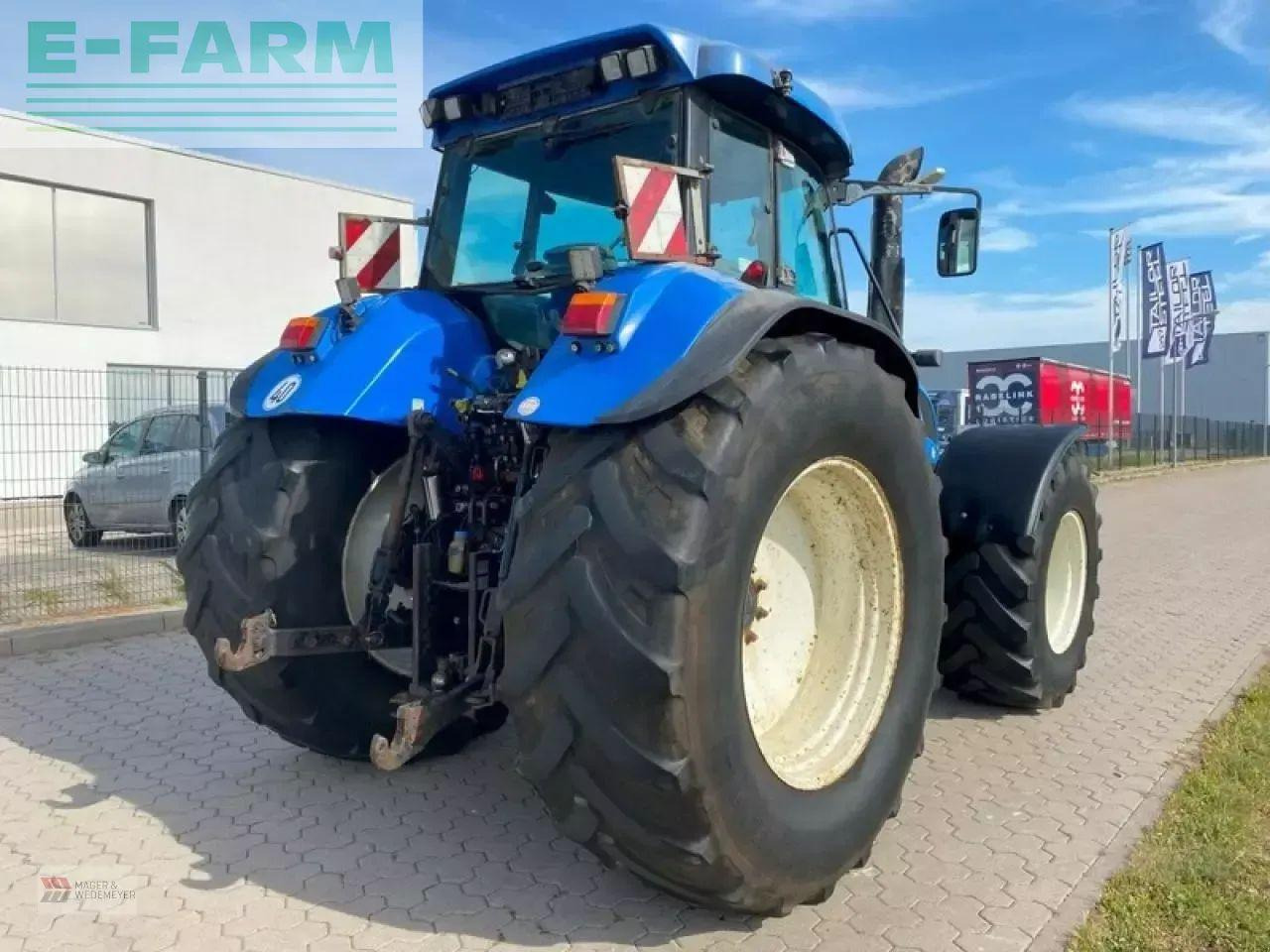New Holland tvt 195 mit frontzapfwelle - Traktor: slika 4 New Holland tvt 195 mit frontzapfwelle - Traktor: slika 4