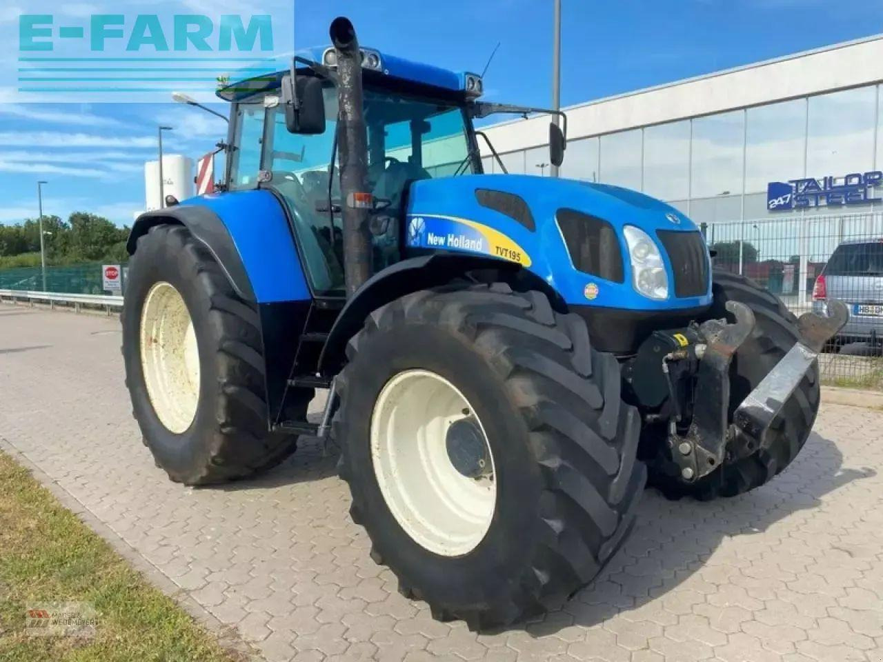 New Holland tvt 195 mit frontzapfwelle - Traktor: slika 3 New Holland tvt 195 mit frontzapfwelle - Traktor: slika 3