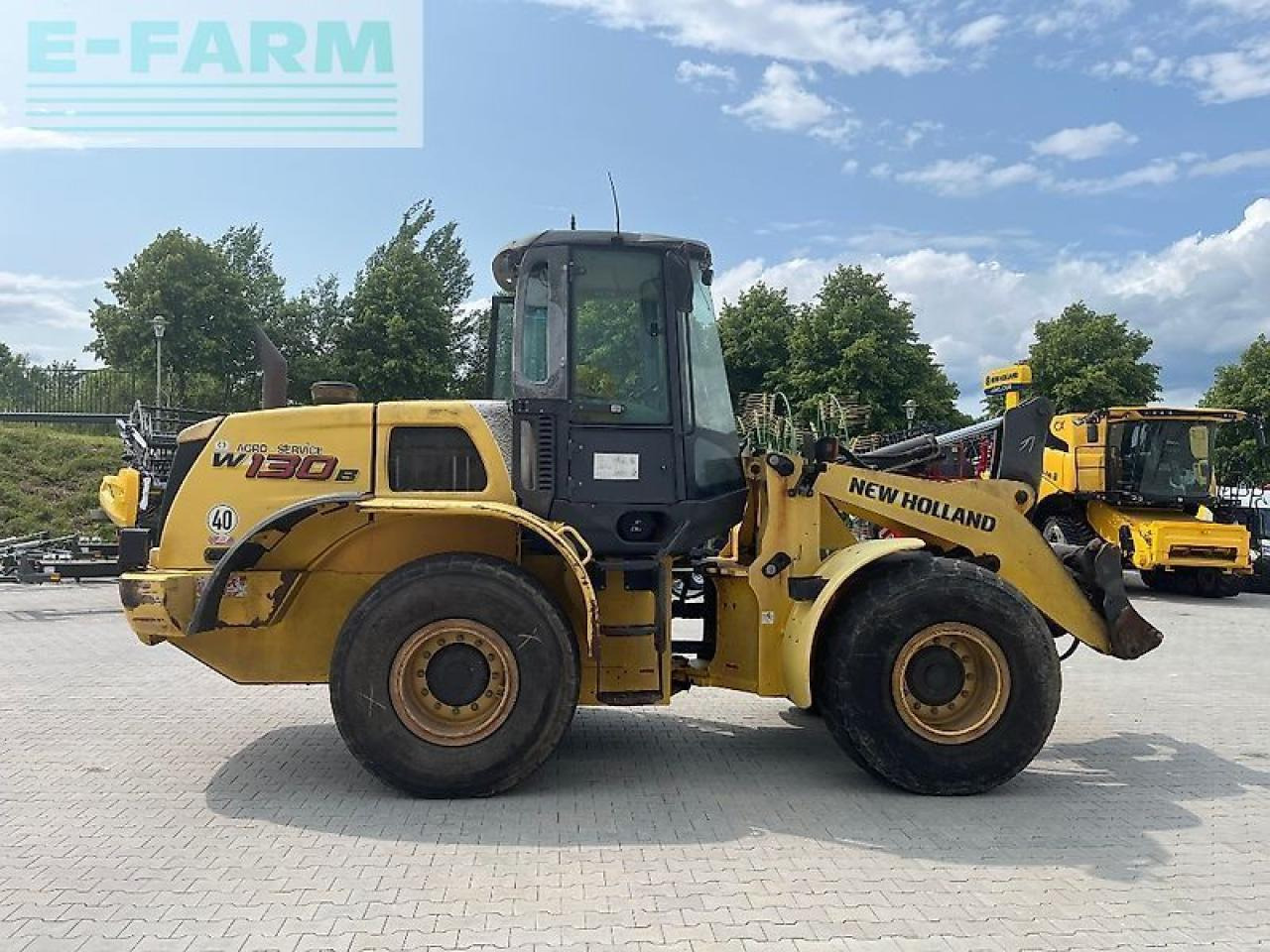 New Holland w 130 b - Mini bager: slika 5 New Holland w 130 b - Mini bager: slika 5
