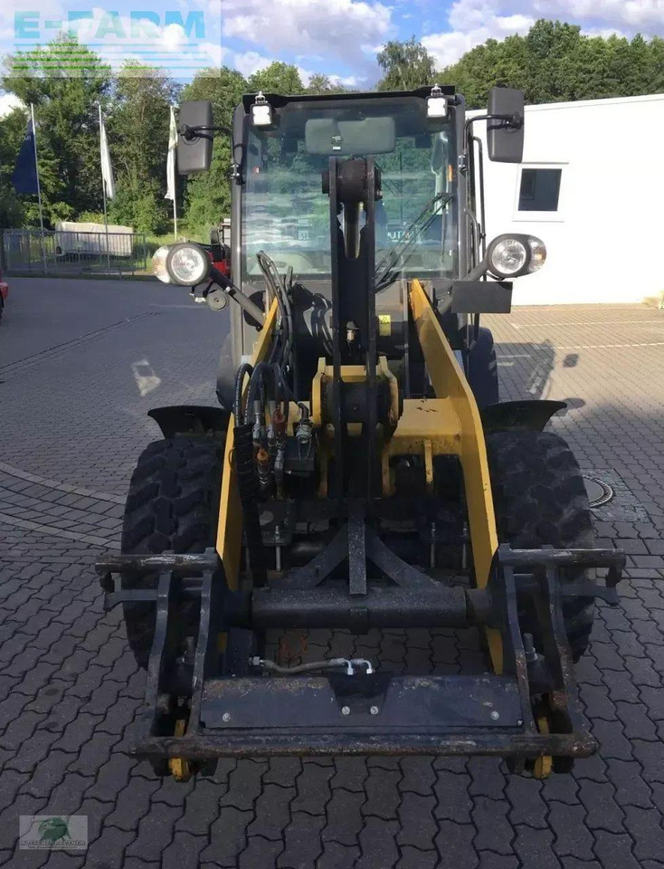 New Holland w50c - Mini bager: slika 2 New Holland w50c - Mini bager: slika 2