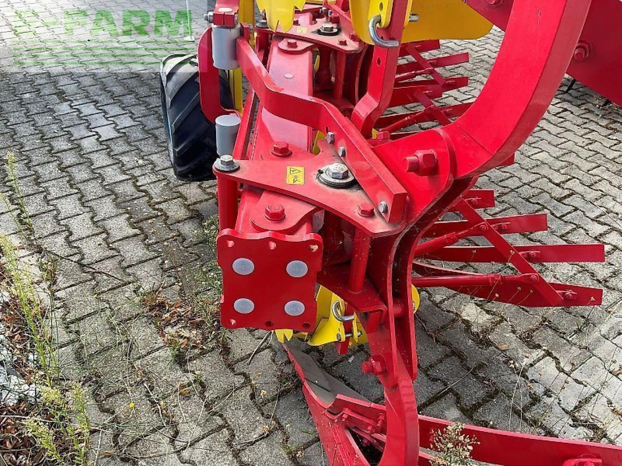 Pöttinger servo 4000plus - Plug: slika 4 Pöttinger servo 4000plus - Plug: slika 4
