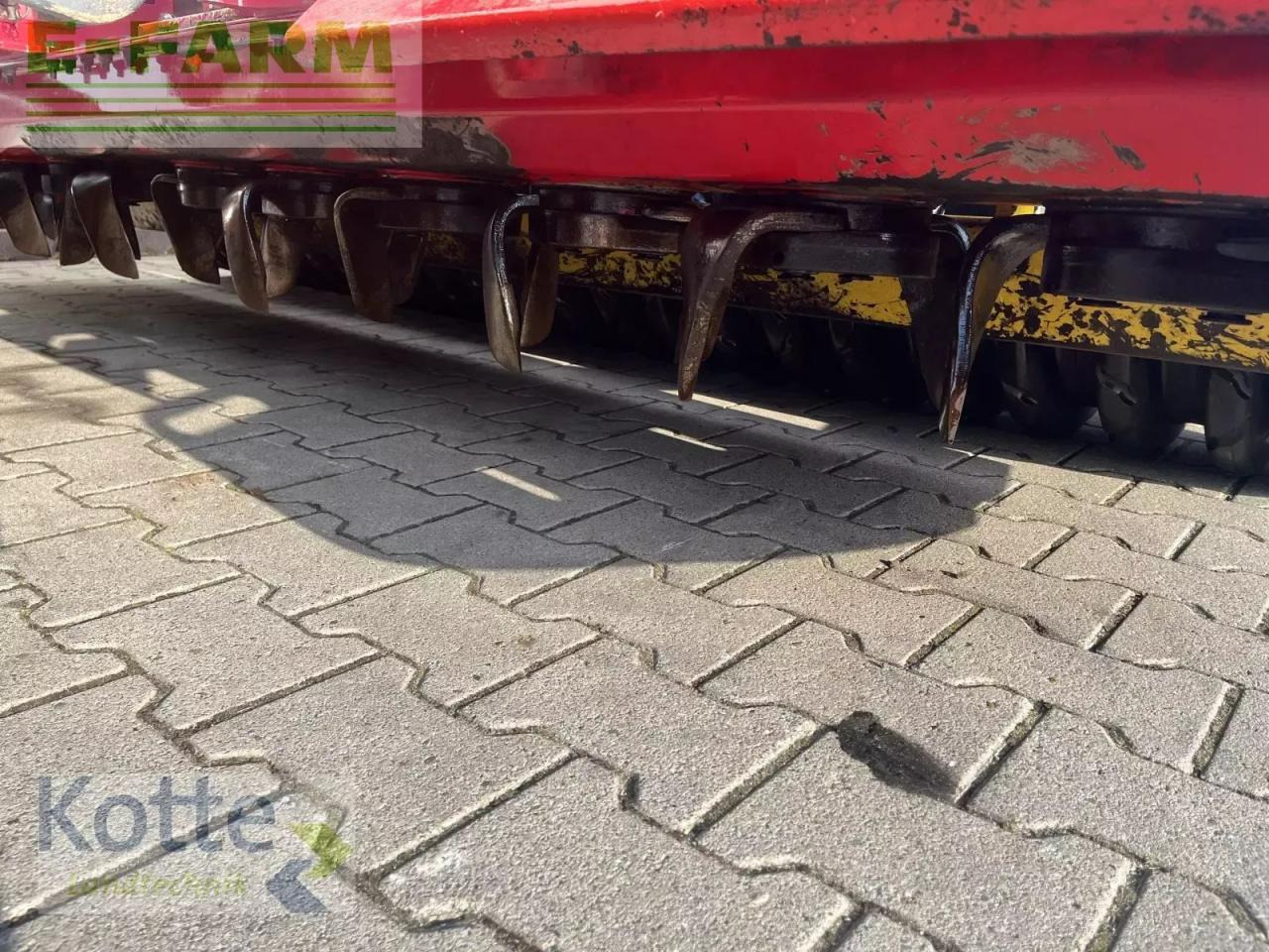 Kombinovana mašina za setvu Pöttinger vitasem 302 add: slika 6 Kombinovana mašina za setvu Pöttinger vitasem 302 add: slika 6