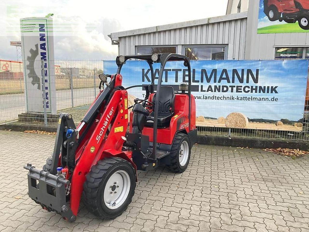 Schäffer 2028 slt - Mini bager: slika 1 Schäffer 2028 slt - Mini bager: slika 1