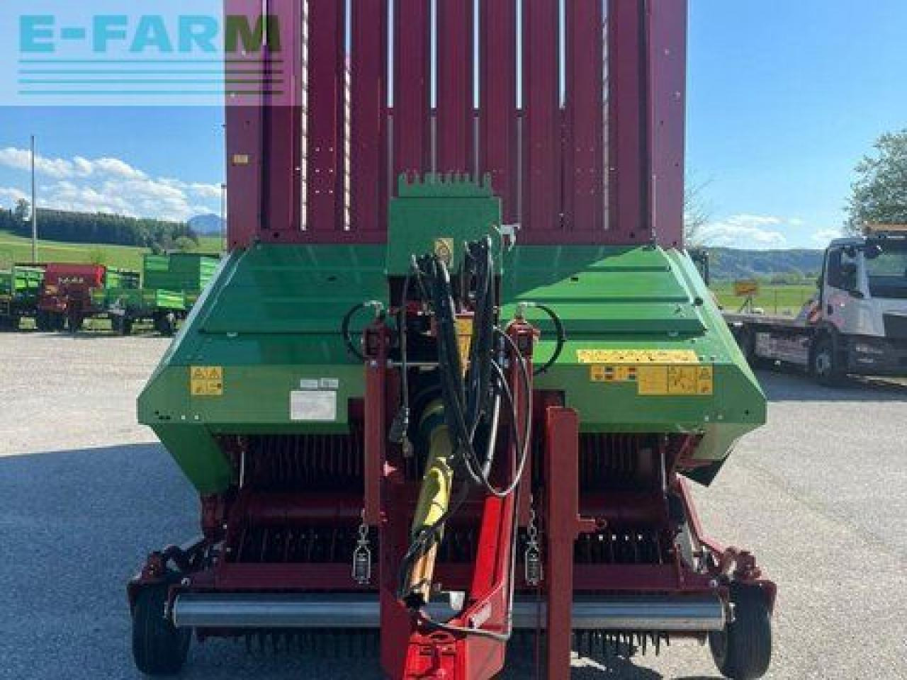 Strautmann giga vitesse 3601 - Traktorska prikolica za farmu/ Kiper: slika 3 Strautmann giga vitesse 3601 - Traktorska prikolica za farmu/ Kiper: slika 3