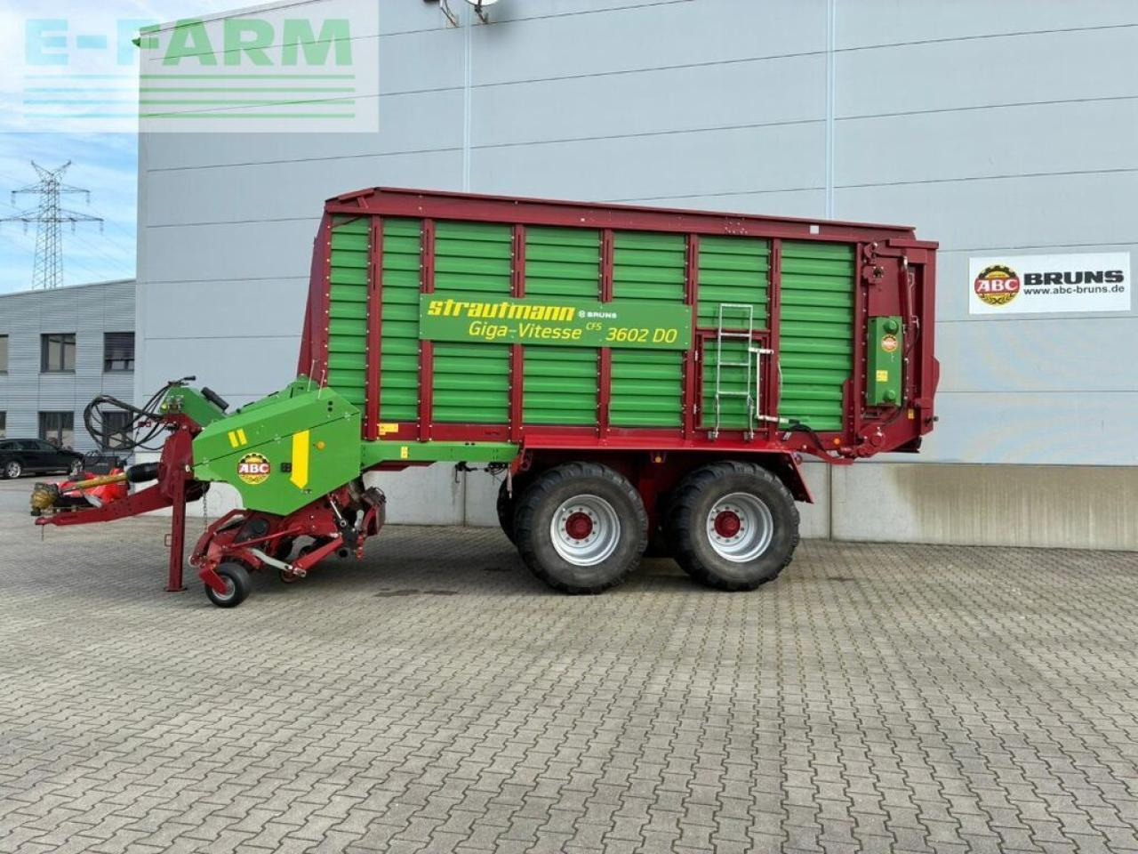 Strautmann giga-vitesse cfs 3602 do - Traktorska prikolica za farmu/ Kiper: slika 2 Strautmann giga-vitesse cfs 3602 do - Traktorska prikolica za farmu/ Kiper: slika 2