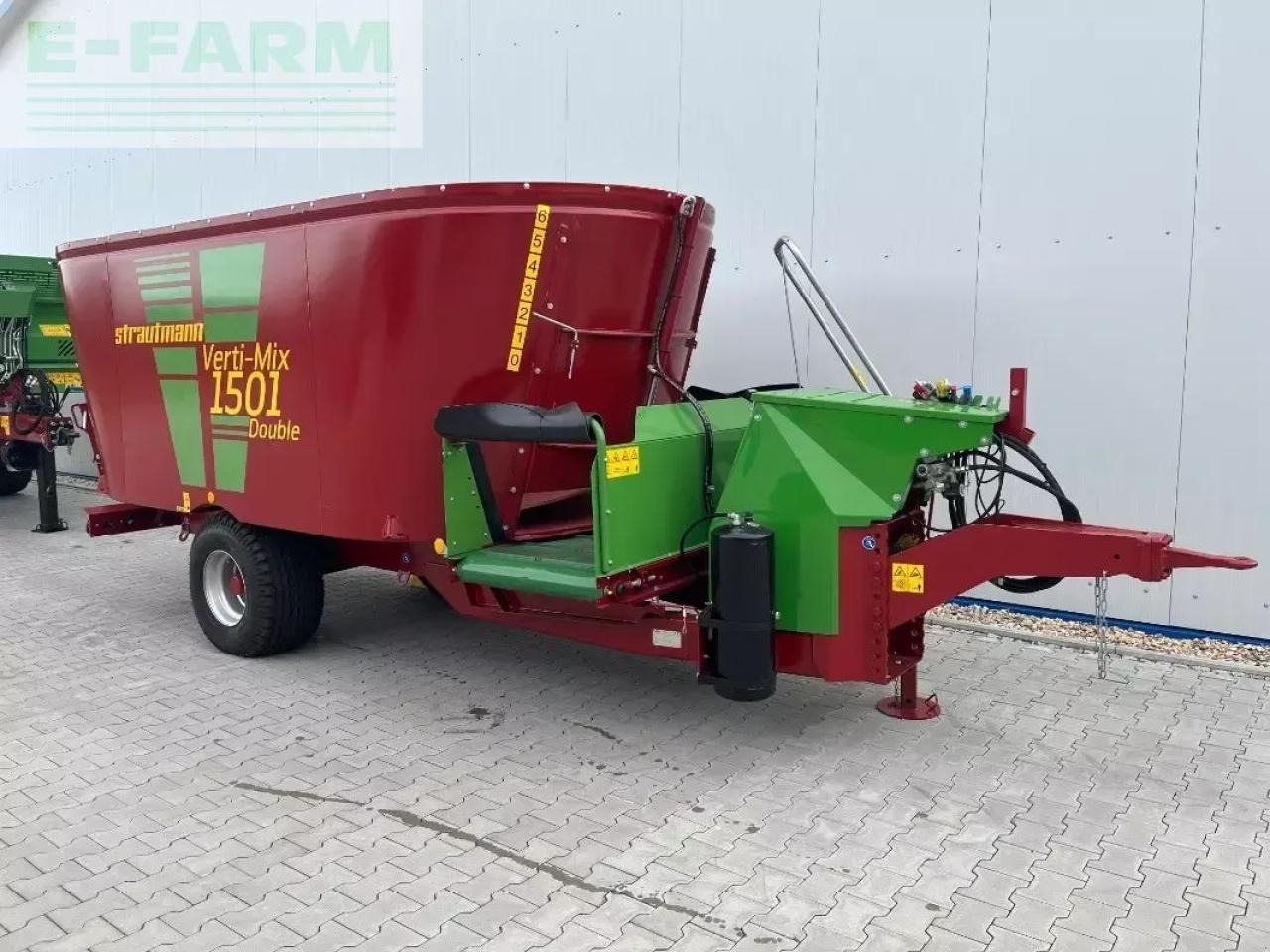 Strautmann vm 1501 d - Oprema za stoku: slika 1 Strautmann vm 1501 d - Oprema za stoku: slika 1