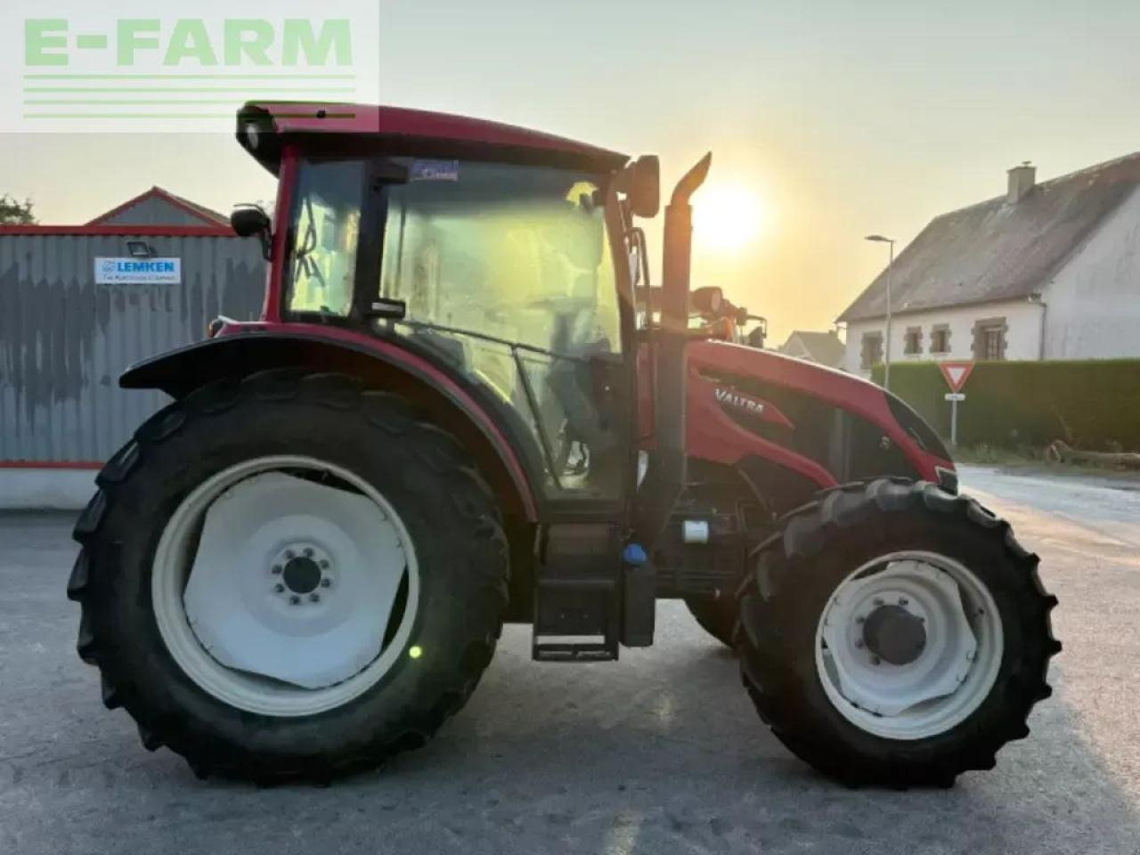 Valtra a104 classic - Traktor: slika 2 Valtra a104 classic - Traktor: slika 2