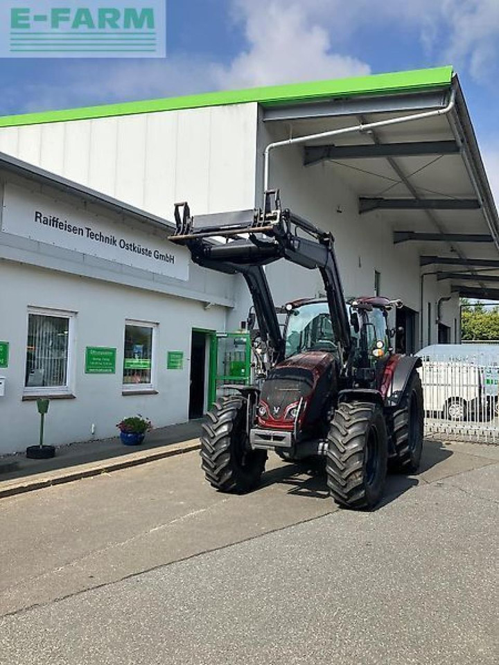 Valtra a114mh4 - Traktor: slika 1 Valtra a114mh4 - Traktor: slika 1