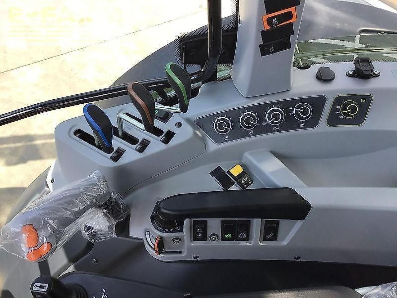 Traktor Valtra a115 mh4: slika 11 Traktor Valtra a115 mh4: slika 11