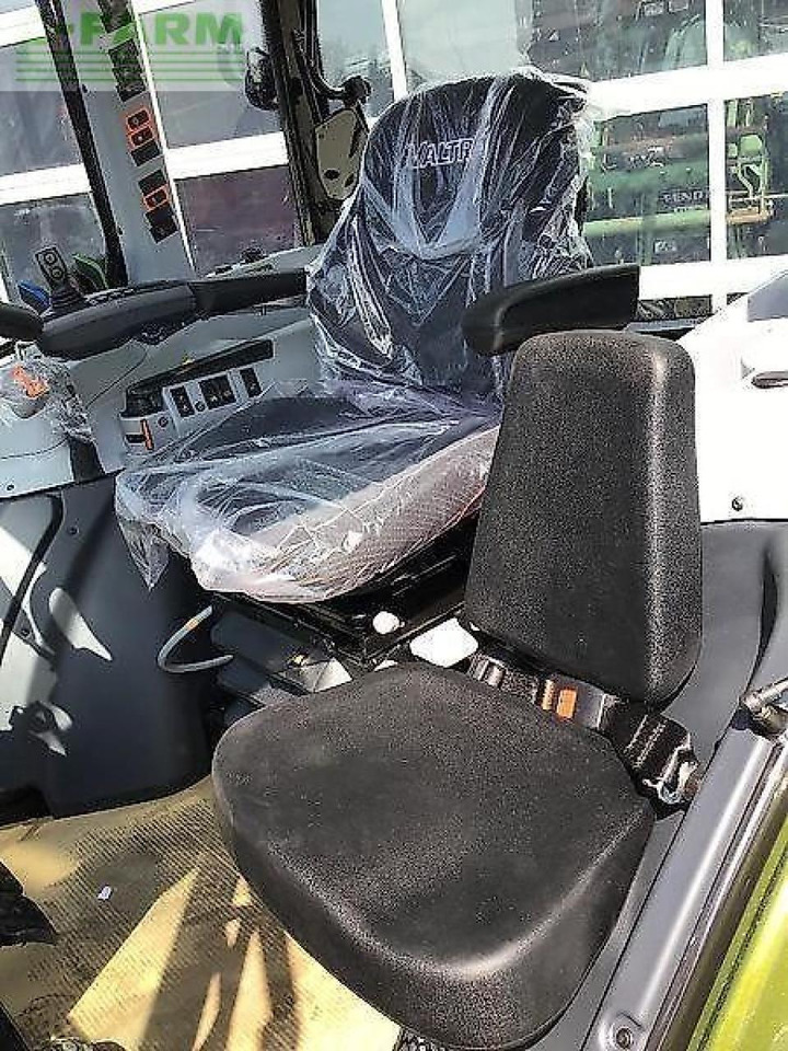 Traktor Valtra a115 mh4: slika 9 Traktor Valtra a115 mh4: slika 9