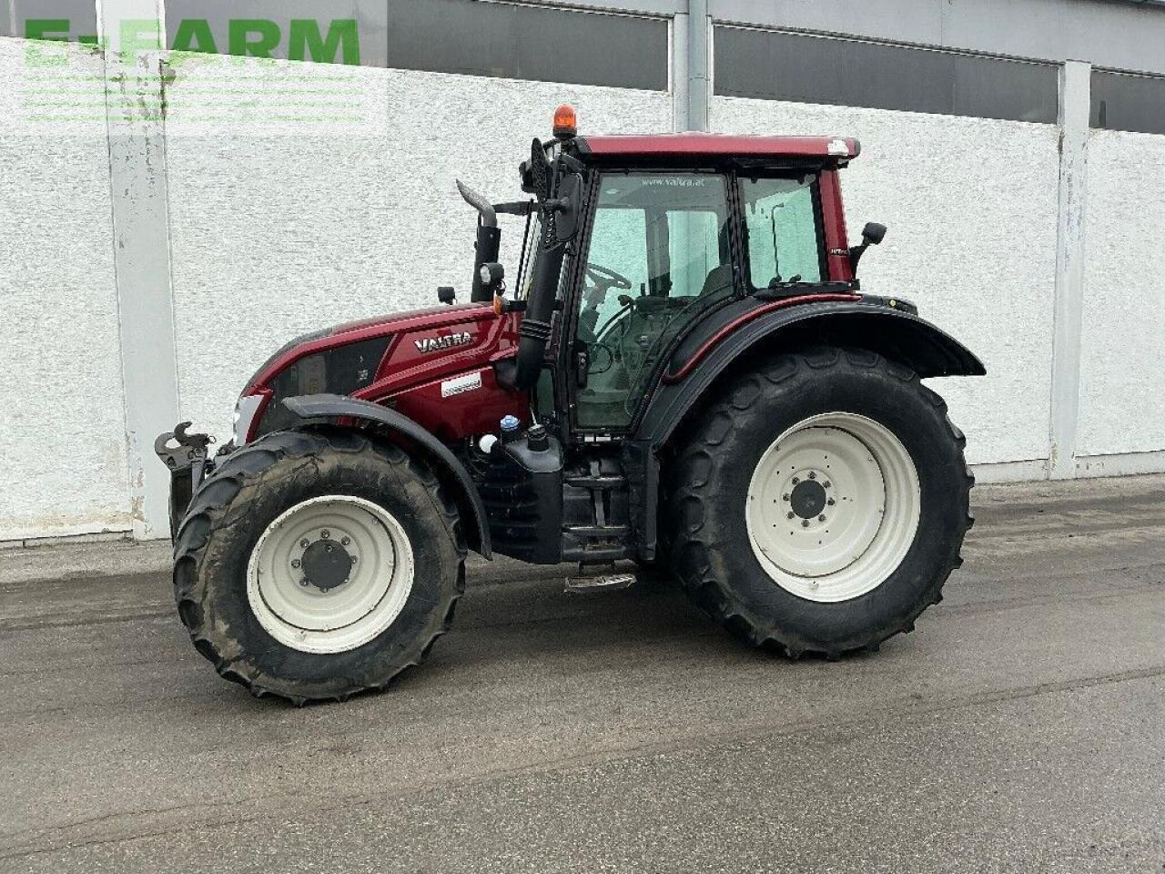 Valtra n 123 - Traktor: slika 1 Valtra n 123 - Traktor: slika 1