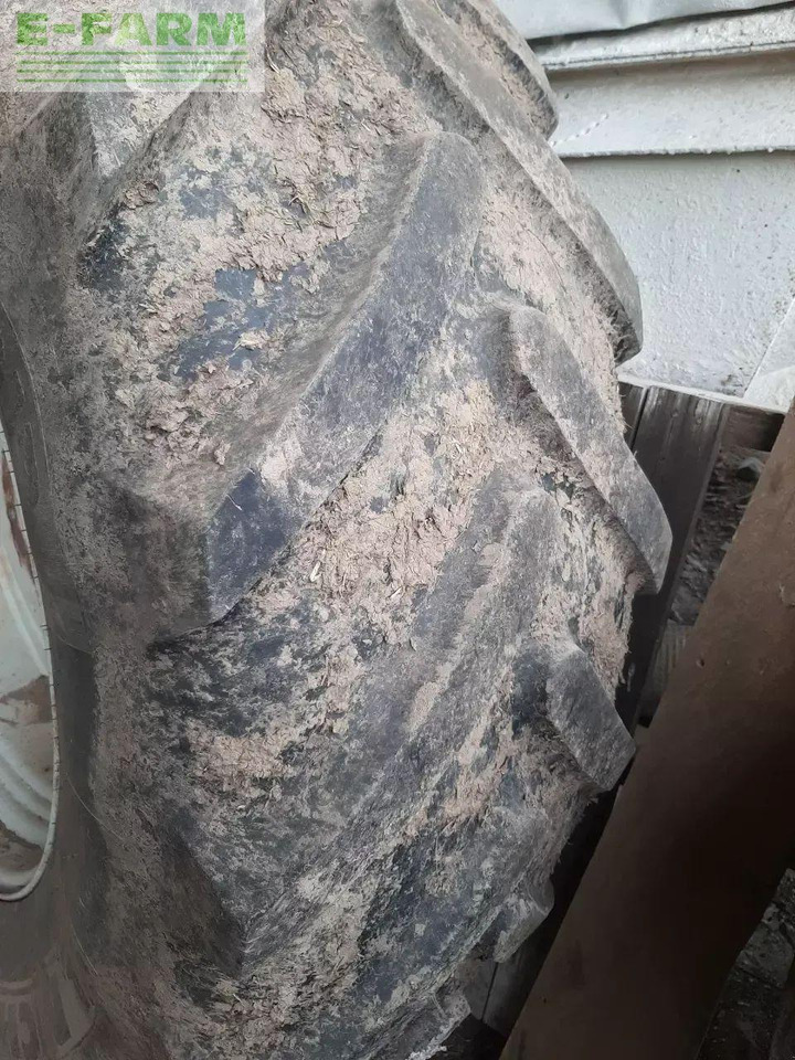 Traktor Valtra n 134 versu Versu: slika 8 Traktor Valtra n 134 versu Versu: slika 8