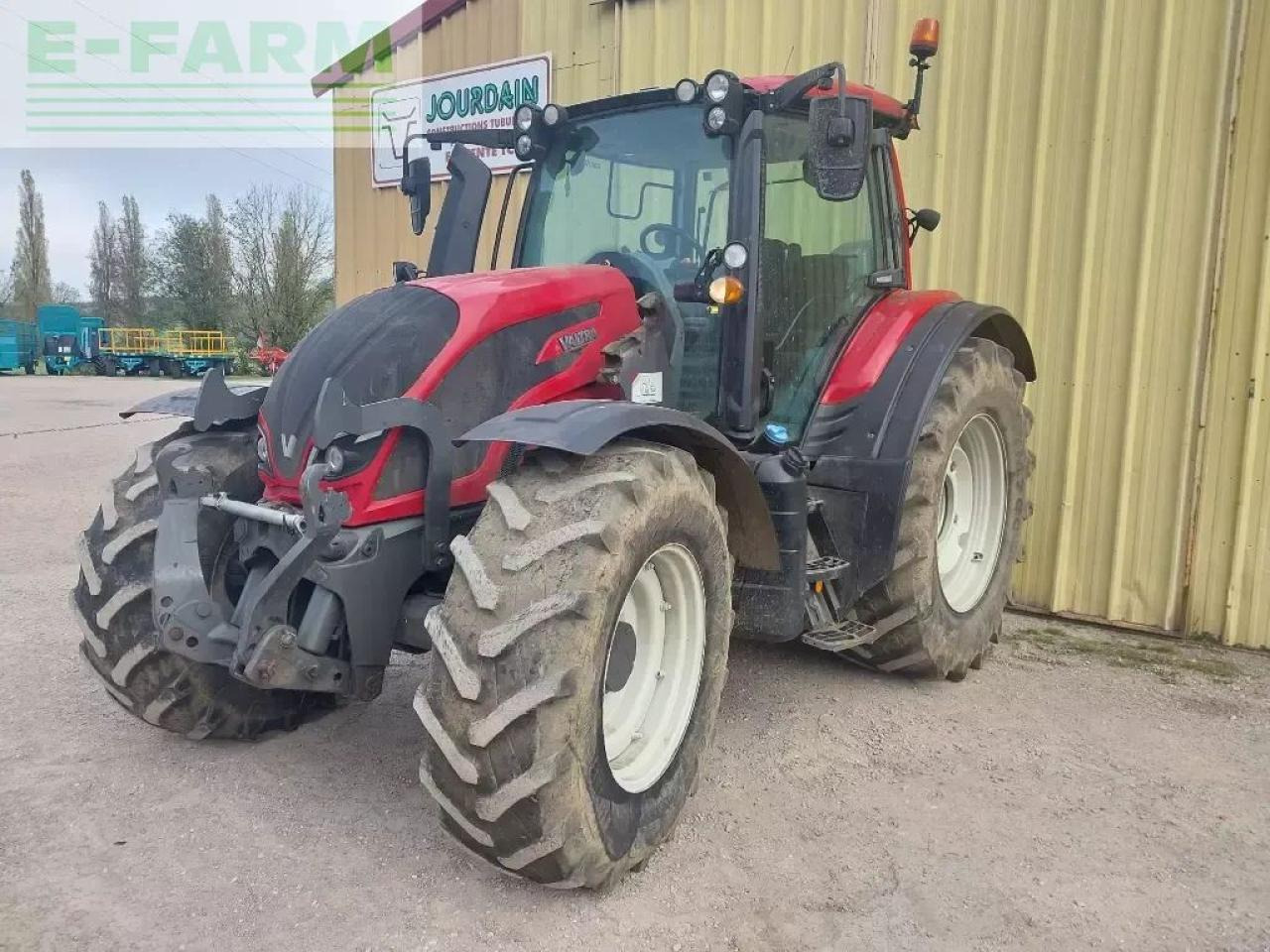 Valtra n 174 - Traktor: slika 1 Valtra n 174 - Traktor: slika 1