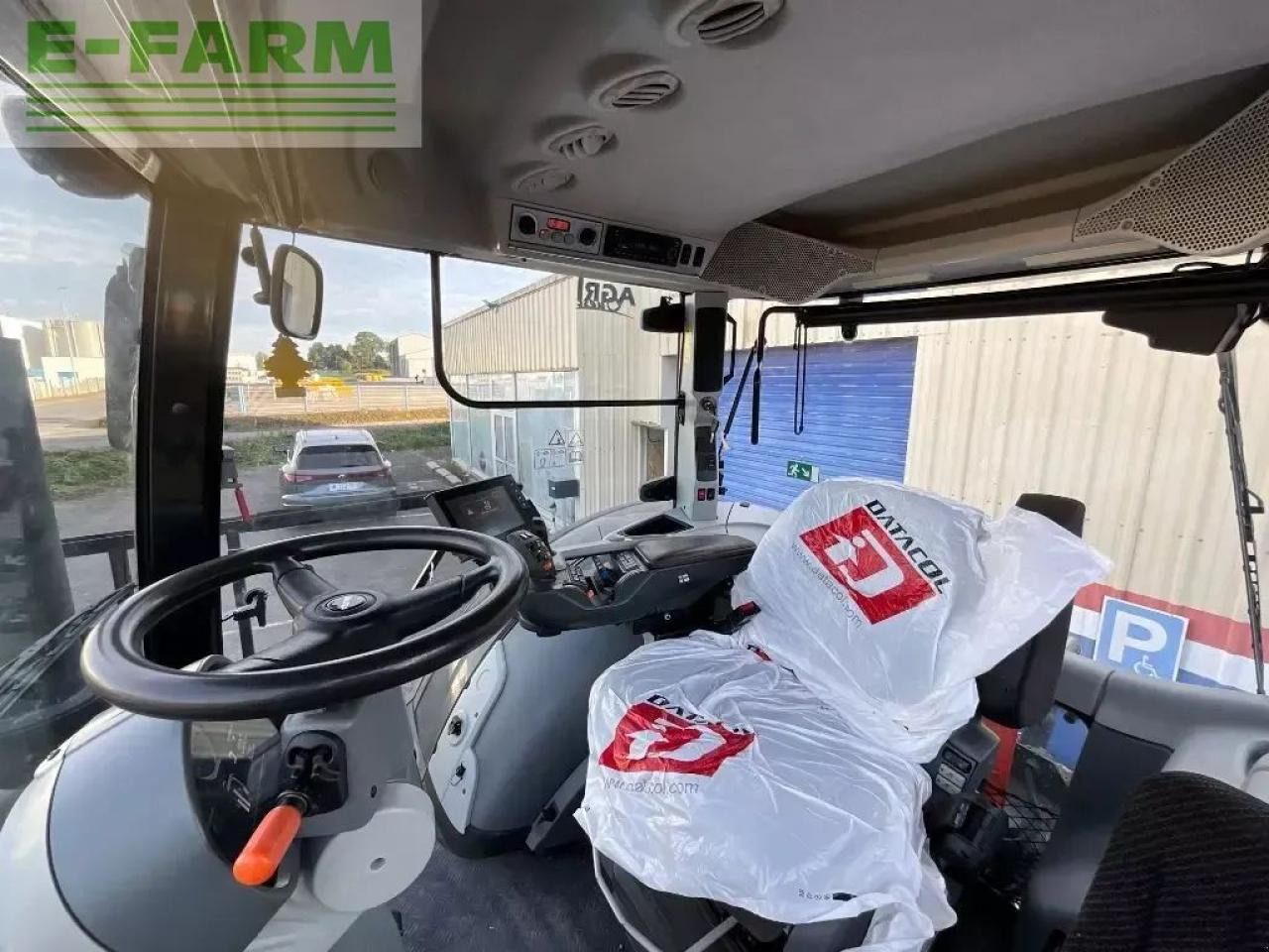 Valtra s324 - Traktor: slika 3 Valtra s324 - Traktor: slika 3