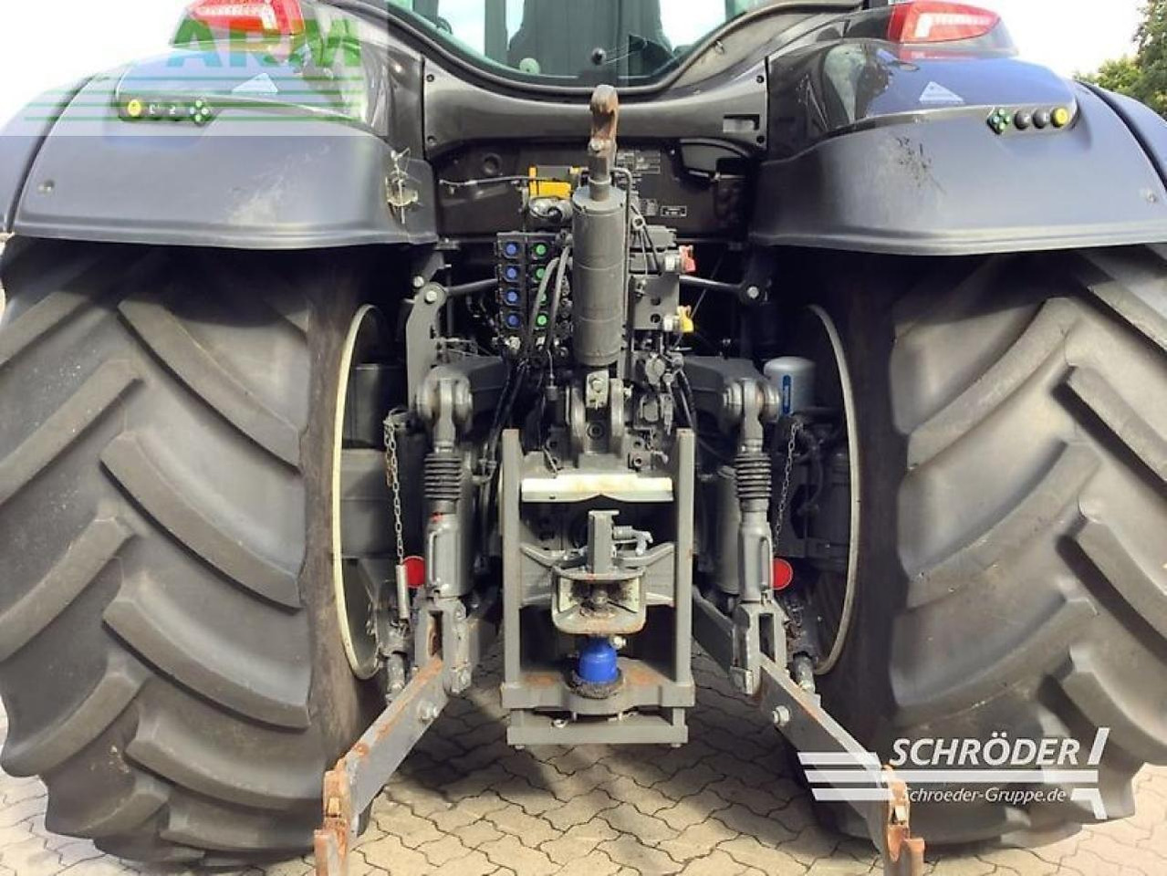 Valtra t 214 d smarttouch | rtk | unlimited - Traktor: slika 5 Valtra t 214 d smarttouch | rtk | unlimited - Traktor: slika 5