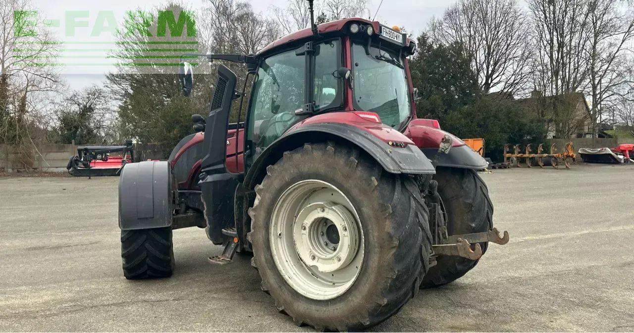 Valtra t 214 v smarttouch - Traktor: slika 5 Valtra t 214 v smarttouch - Traktor: slika 5