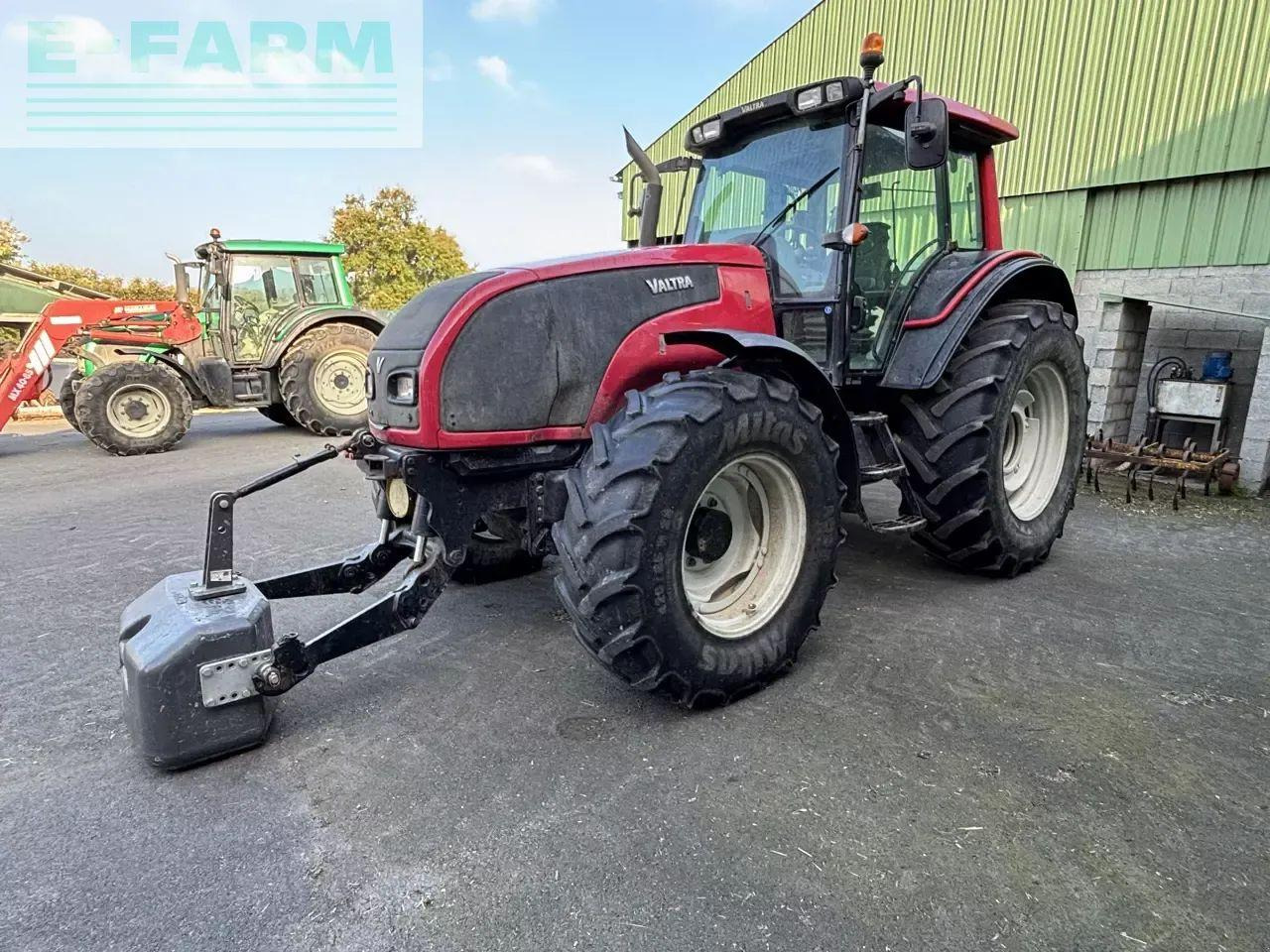 Valtra t121 hitech HiTech - Traktor: slika 2 Valtra t121 hitech HiTech - Traktor: slika 2