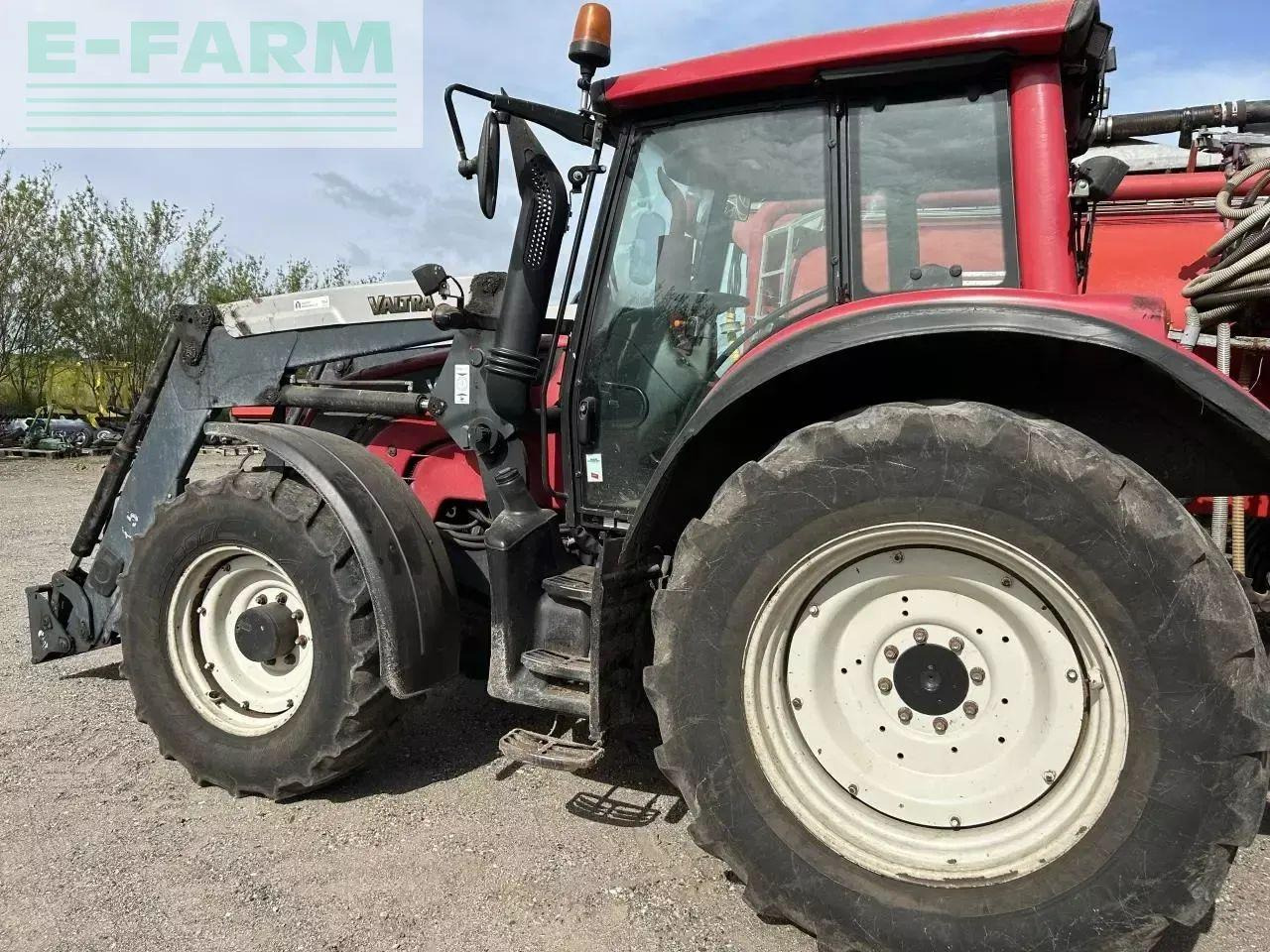 Valtra valtra n 143 - Traktor: slika 2 Valtra valtra n 143 - Traktor: slika 2