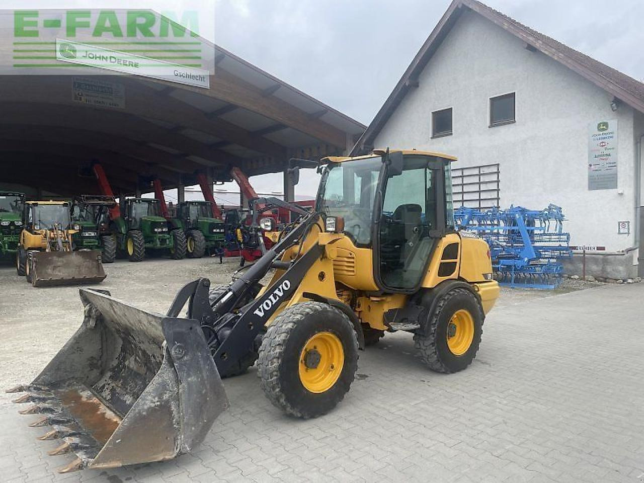 Volvo l 25f - Mini bager: slika 1 Volvo l 25f - Mini bager: slika 1