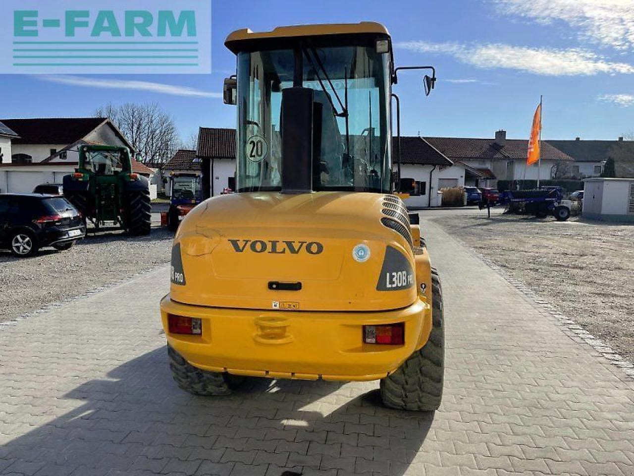 Volvo l 30b pro - Mini bager: slika 5 Volvo l 30b pro - Mini bager: slika 5