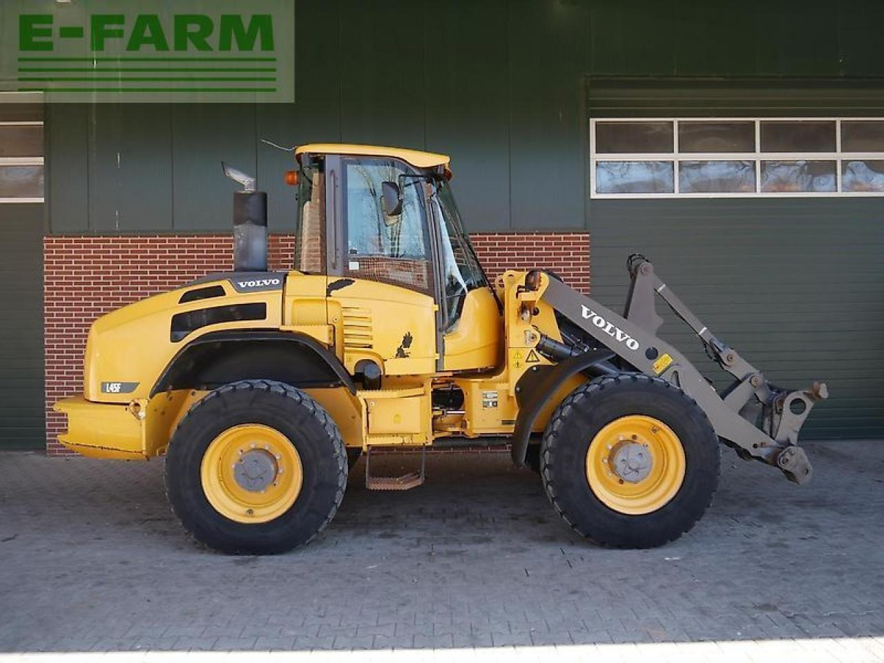 Volvo l45f - Mini bager: slika 5 Volvo l45f - Mini bager: slika 5