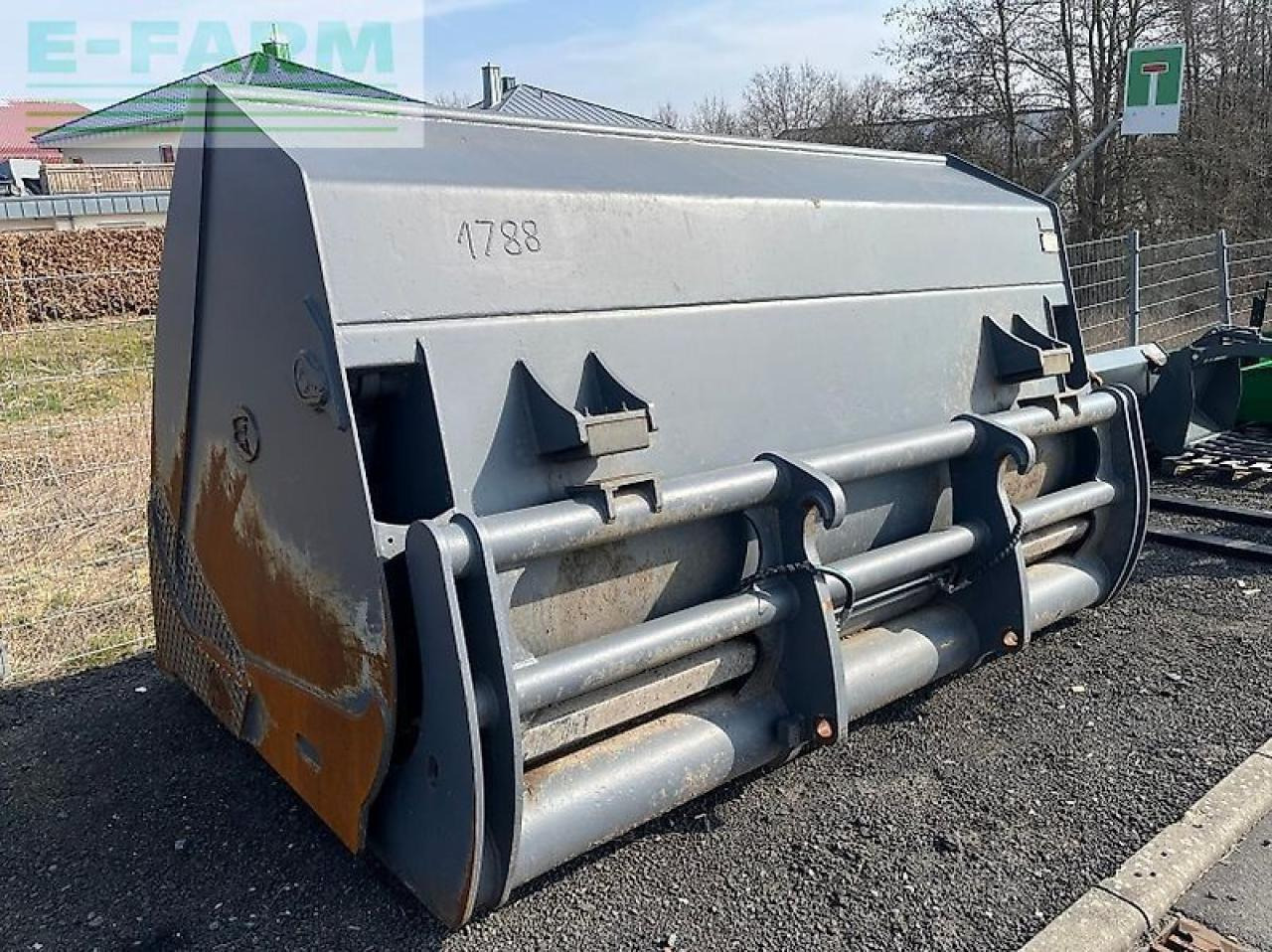 Volvo volvo l 110 - 120 - Mini bager: slika 1 Volvo volvo l 110 - 120 - Mini bager: slika 1