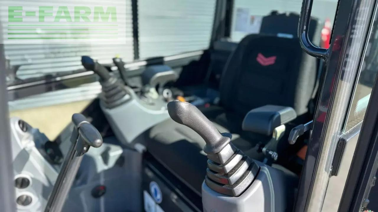 Mini bager Yanmar sv15vt: slika 13