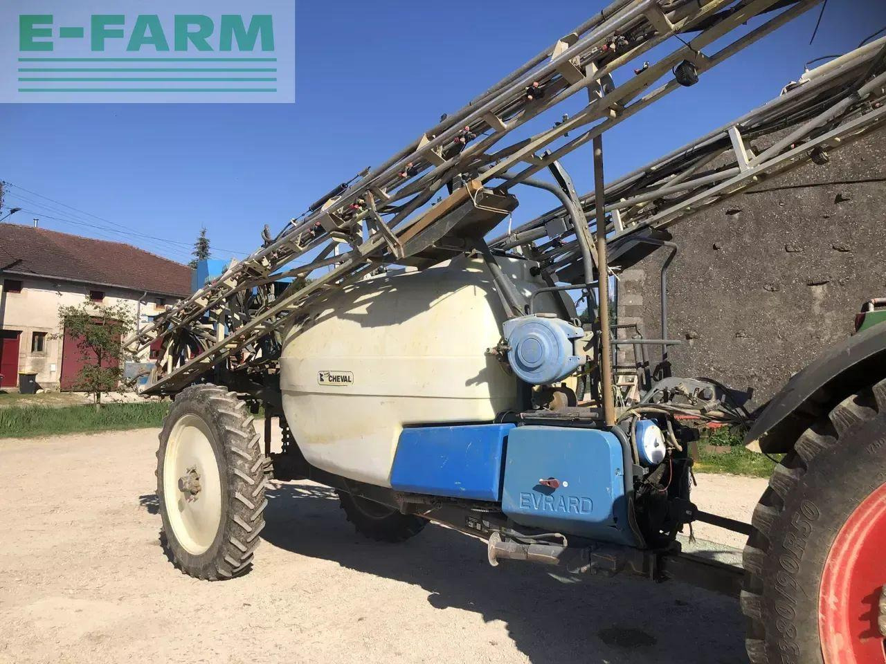 Meteor + 4100 - Vučena prskalica: slika 1 Meteor + 4100 - Vučena prskalica: slika 1