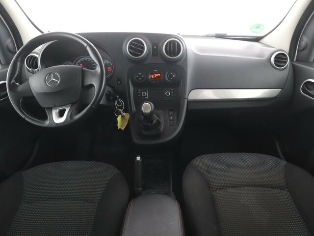 MERCEDES-BENZ Citan 111 Tourer,Klima,Sitzheizung,Tempomat,AHK... - Putnički kombi: slika 2 MERCEDES-BENZ Citan 111 Tourer,Klima,Sitzheizung,Tempomat,AHK... - Putnički kombi: slika 2