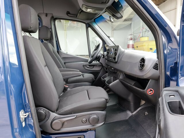 MERCEDES-BENZ Sprinter 315 CDI Maxi KombiTourer,8Sitze,Kamera - Minibus, Putnički kombi: slika 2 MERCEDES-BENZ Sprinter 315 CDI Maxi KombiTourer,8Sitze,Kamera - Minibus, Putnički kombi: slika 2