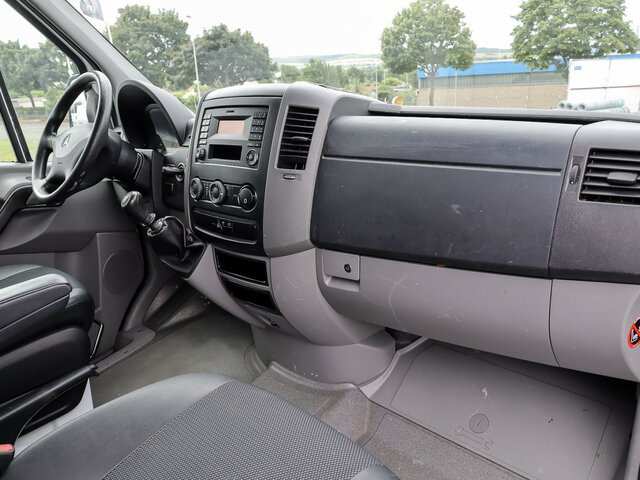 MERCEDES-BENZ Sprinter 316CDI DOKA,Allrad,Klima... - Dostavno vozilo s ravnom platformom, Dostavno vozilo sa duplom kabinom: slika 3 MERCEDES-BENZ Sprinter 316CDI DOKA,Allrad,Klima... - Dostavno vozilo s ravnom platformom, Dostavno vozilo sa duplom kabinom: slika 3