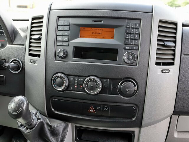 MERCEDES-BENZ Sprinter 316CDI DOKA,Allrad,Klima,Standhzg.... - Dostavno vozilo s ravnom platformom, Dostavno vozilo sa duplom kabinom: slika 5 MERCEDES-BENZ Sprinter 316CDI DOKA,Allrad,Klima,Standhzg.... - Dostavno vozilo s ravnom platformom, Dostavno vozilo sa duplom kabinom: slika 5