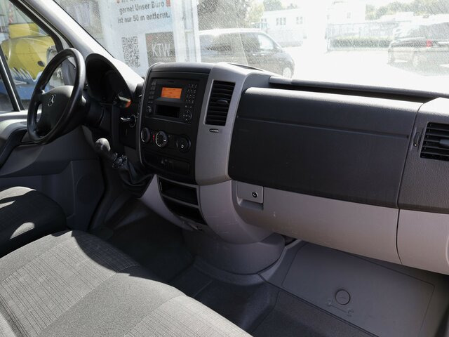 MERCEDES-BENZ Sprinter 316CDI Pritsche,Allrad,Klima... - Dostavno vozilo s ravnom platformom: slika 2 MERCEDES-BENZ Sprinter 316CDI Pritsche,Allrad,Klima... - Dostavno vozilo s ravnom platformom: slika 2