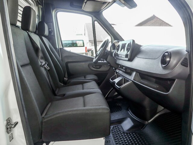 MERCEDES-BENZ Sprinter 317 CDI,3665mm,Automatik,Kamera... - Furgon: slika 3 MERCEDES-BENZ Sprinter 317 CDI,3665mm,Automatik,Kamera... - Furgon: slika 3